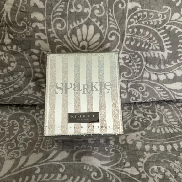 NWT Henri Bendel Sparkle Candle - Picture 2 of 10